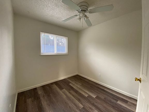 4th image of 1155 Magnolia Ave APT D