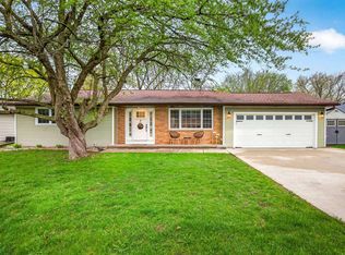 1396 Fatima St, Menasha, WI 54952