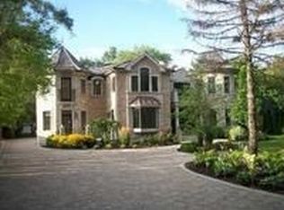 1600 Pleasant Ln, Glenview, IL 60025