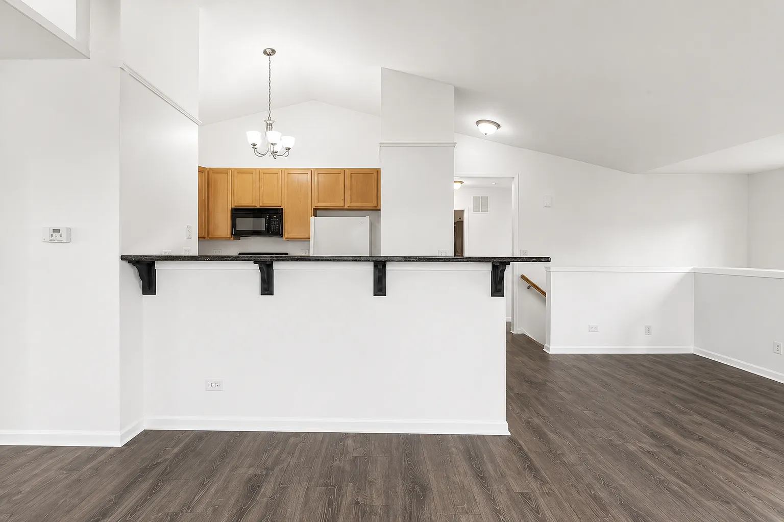 2365 Overlook Ct — Photo 3