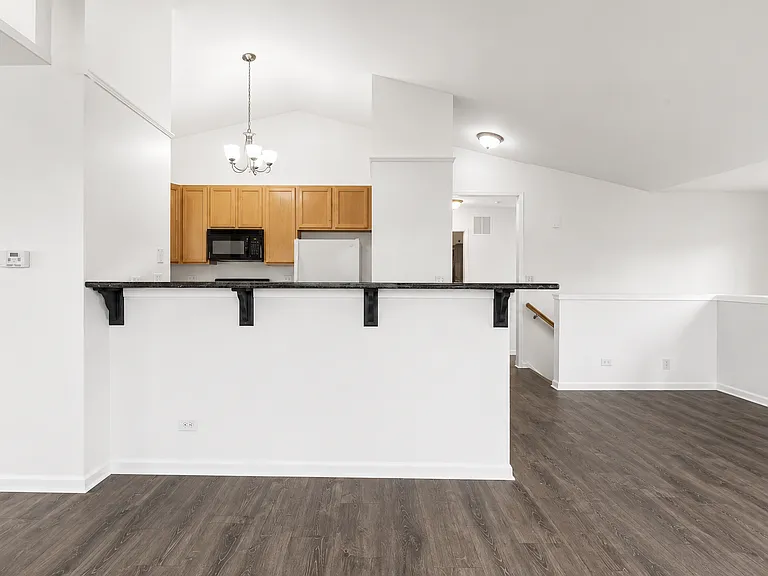 2365 Overlook Ct — Photo 3