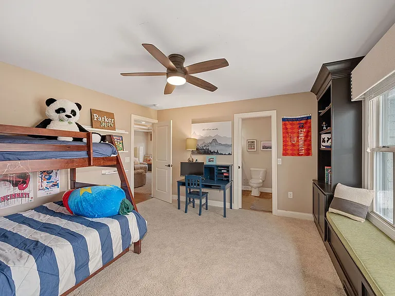 7715 Cathedral Hill Dr — Photo 27