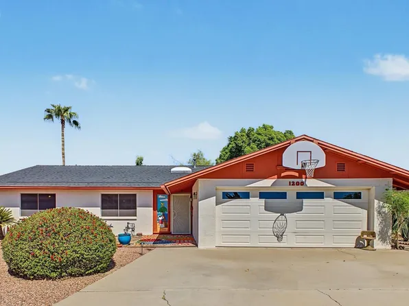 1200 W LAREDO Street, Chandler, AZ 85224