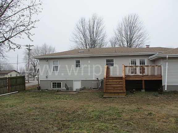 2nd image of 209 10th St