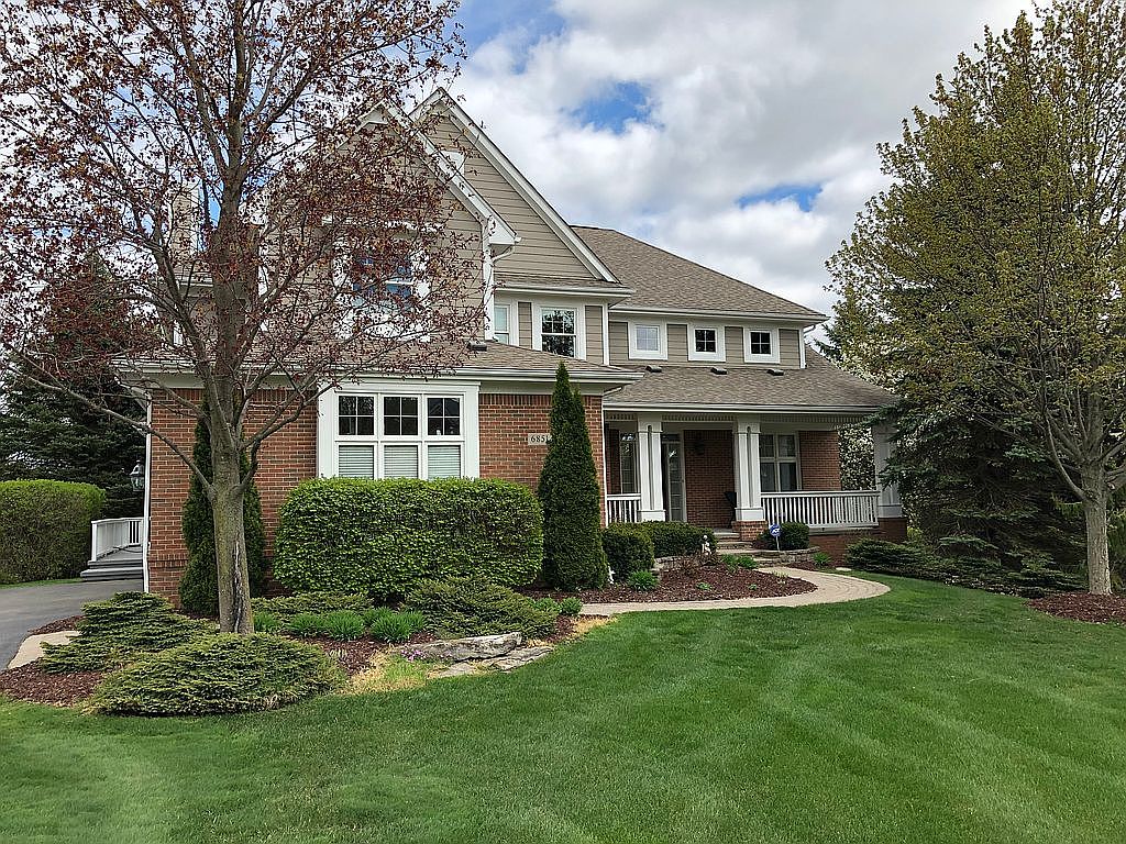 6851 Oakhurst Ridge Rd, Clarkston, MI 48348 Zillow
