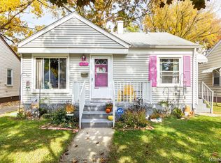 1709 Moorhouse St, Ferndale, MI 48220