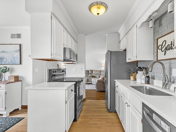 2nd image of 1130 South 101st STREET