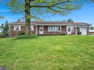 1325 Grandview Rd, Spring Grove, PA 17362