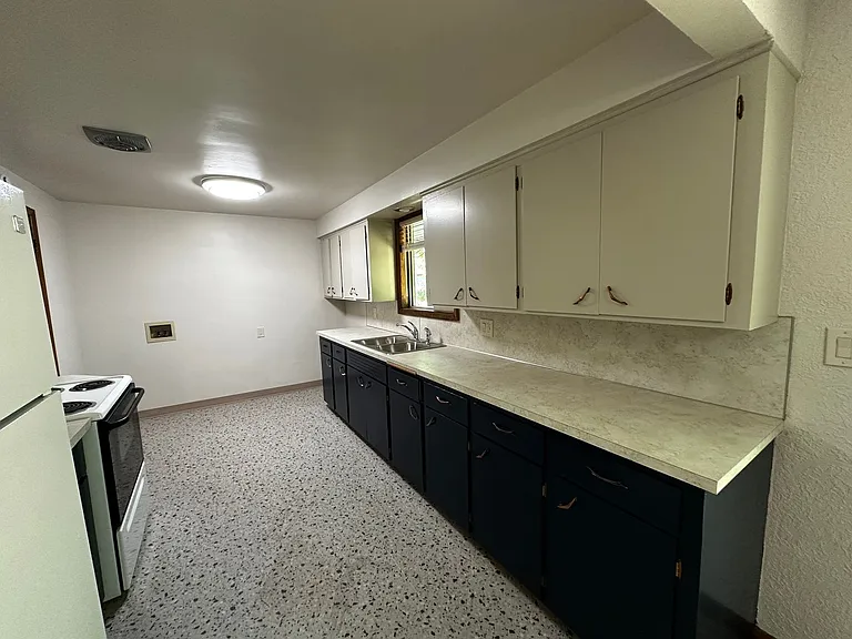 435 SE Atwood Ave — Photo 8
