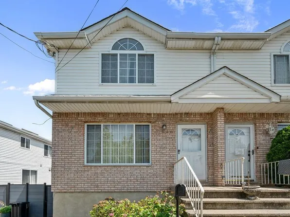 95 Reynolds St, Staten Island, NY 10305