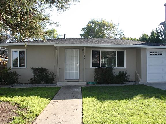 2nd image of 2131 Gordon Ave