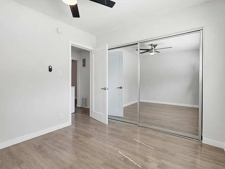 Kester Apartments — Photo 30