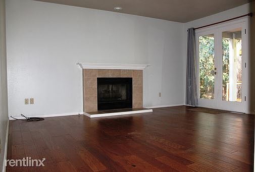 3rd image of 10807 202nd Avenue Ct E