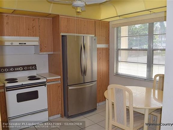 2nd image of 2201 Lucaya Bnd APT F1