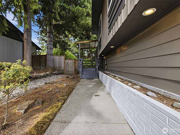 2nd image of 4108 80th Avenue W