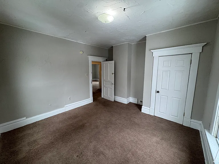 60 E Patterson Ave — Photo 25