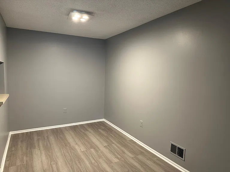 464 Northam Dr — Photo 4