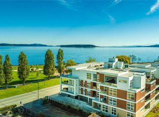 9570 5th St #106, Sidney, BC V8L 2W5