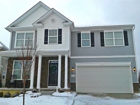 2nd image of 12274 Edgebrook Dr