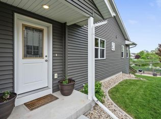 740 Thompson Dr, Oregon, WI 53575