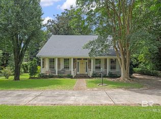 3901 S McGregor Ave, Mobile, AL 36608