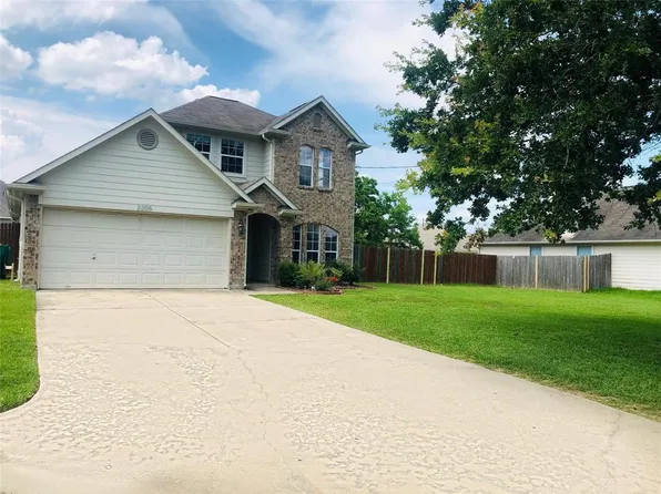 2205 Shady Pine Dr, Conroe, TX 77301