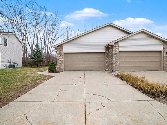 2nd image of 6114 Summerset Dr