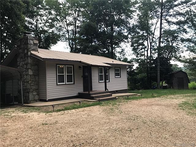 1st image of 42 Mountain Ivy Dr