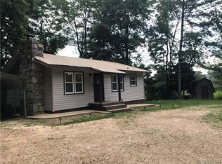 42 Mountain Ivy Dr, Marion, NC 28752