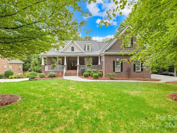 5211 Shannamara Dr, Stallings, NC 28104