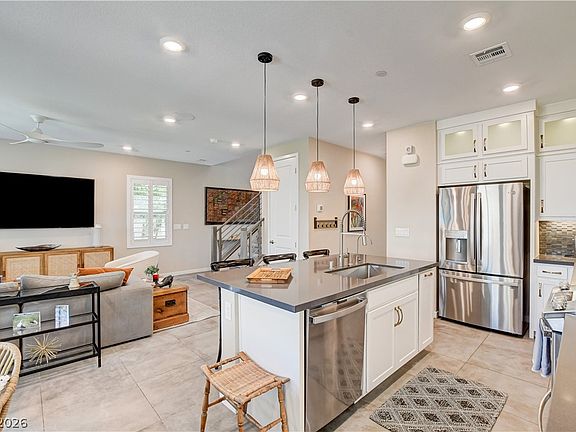 4th image of 11532 Desert Hollow Ave