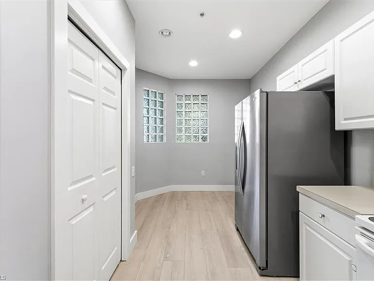 8259 Parkstone Pl #202 — Photo 12