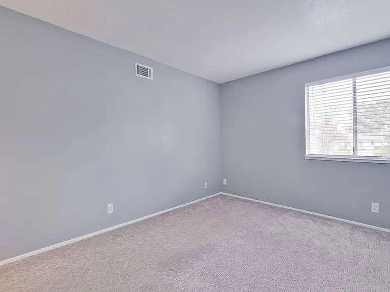 10834 Northview Sq — Photo 26