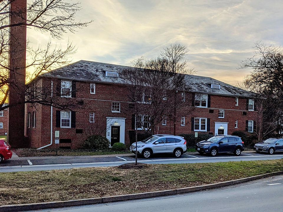 1st image of 230 N George Mason Dr APT 3