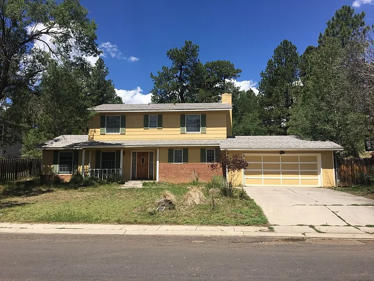1319 N Aztec St — Photo 1