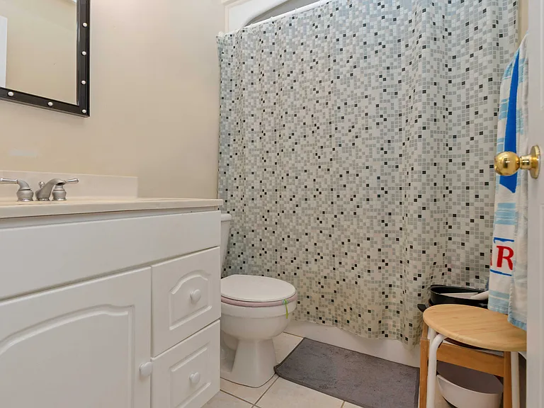 50 Chalmers Dr — Photo 19