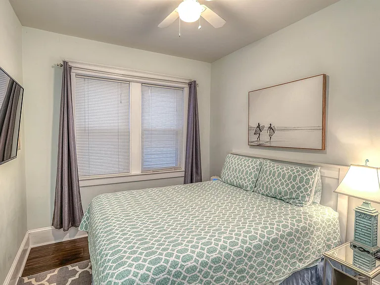 1102 Wesley Ave #1 — Photo 7