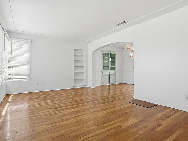 4548 Max Dr — Photo 5