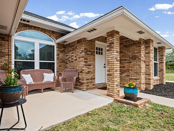 5th image of 943 Ridgewood Way