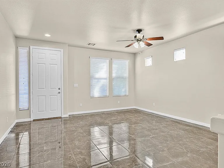 6524 Baroque Ave — Photo 2