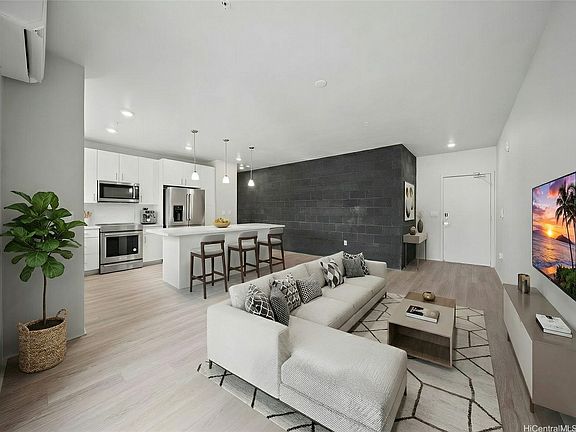 2nd image of 91-3641 Iwikuamoo St #6301