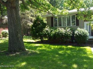 213 Yesu Dr, Scranton, PA 18505