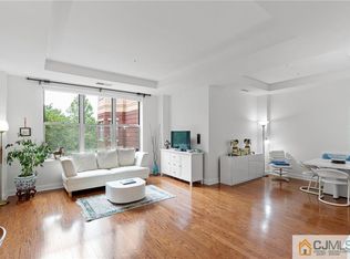 2126 Windrow Dr, Princeton, NJ 08540