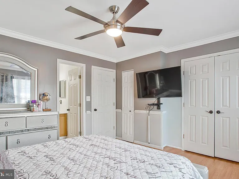 13902 Barrington Ln — Photo 18
