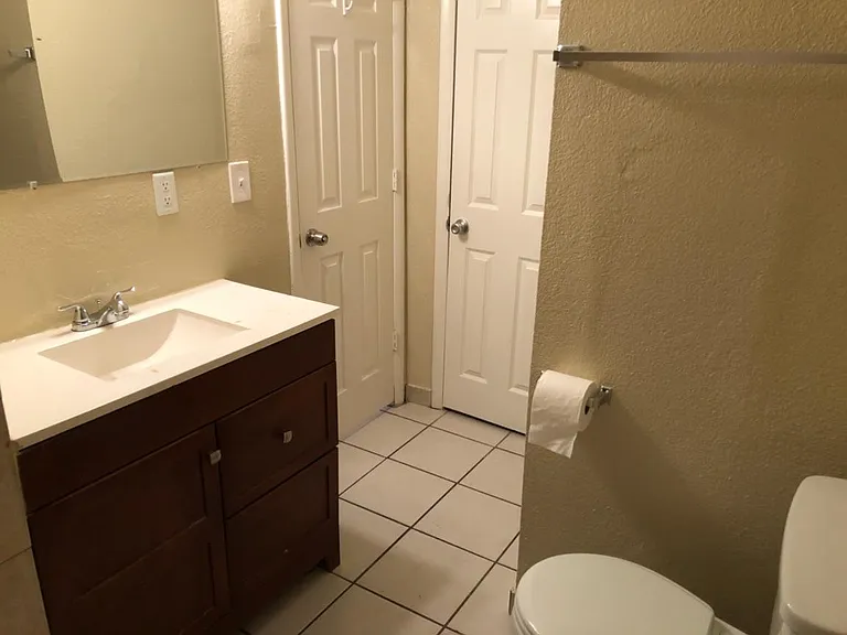 1644 E Palm Ln #3 — Photo 6