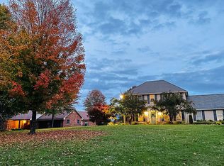 110 Leaning Oak Rd, Boones Mill, VA 24065