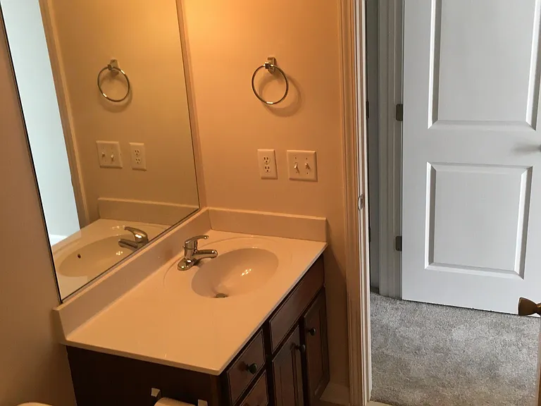 1616 Walnut View Dr — Photo 11