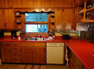 262 Ripshin Lake Rd, Roan Mountain, TN 37687