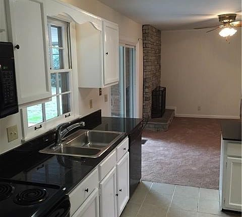4th image of 7020 Cotton Blossom Ln