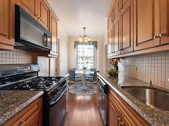 5th image of 315 E 68th St APT 8S